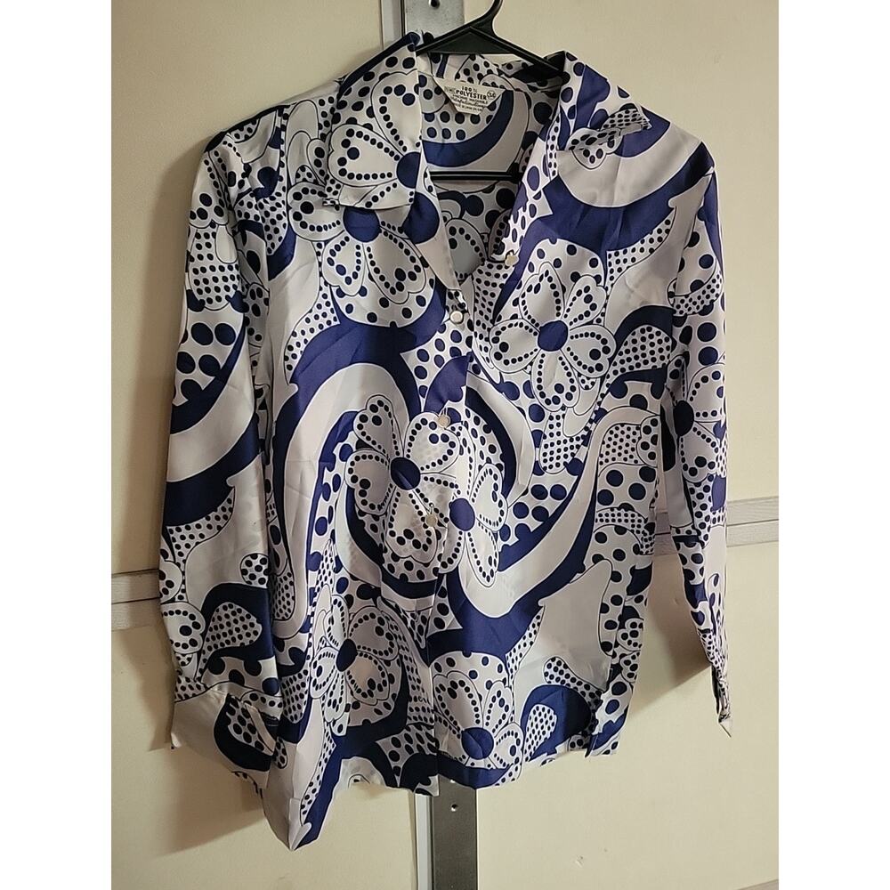Vintage Polyester Blue White Flower Hippie Long Sleeve Button Down Top 34